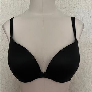 Victoria’s Secret Black Seamless T-Shirt Bra 32DD